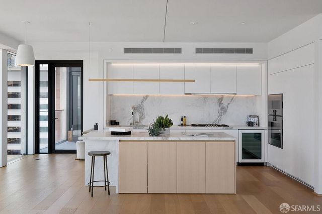 1 Steuart Lane 1901, San Francisco, CA 94105