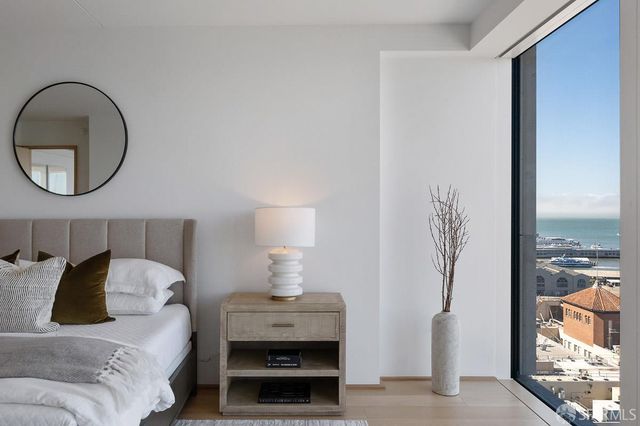 1 Steuart Lane 1901, San Francisco, CA 94105