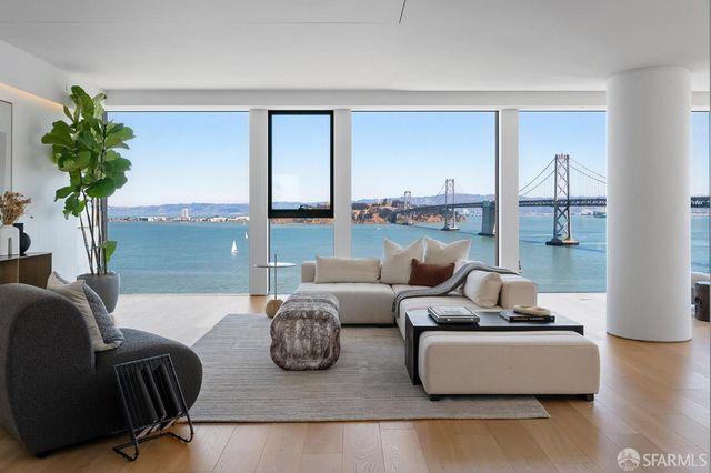 1 Steuart Lane 1901, San Francisco, CA 94105