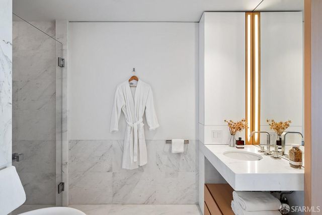 1 Steuart Lane 1901, San Francisco, CA 94105