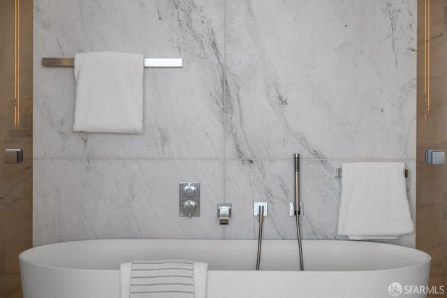 1 Steuart Lane 1901, San Francisco, CA 94105