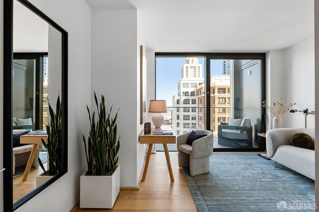 1 Steuart Lane 1901, San Francisco, CA 94105