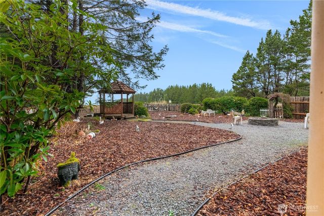 1206 184th Place, Long Beach, WA 98631