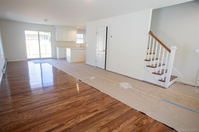 33 Dressel, Mastic, NY 11950