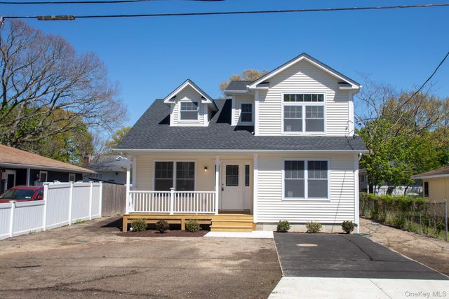 33 Dressel, Mastic, NY 11950