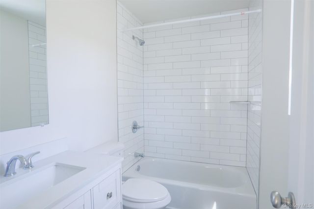 33 Dressel, Mastic, NY 11950