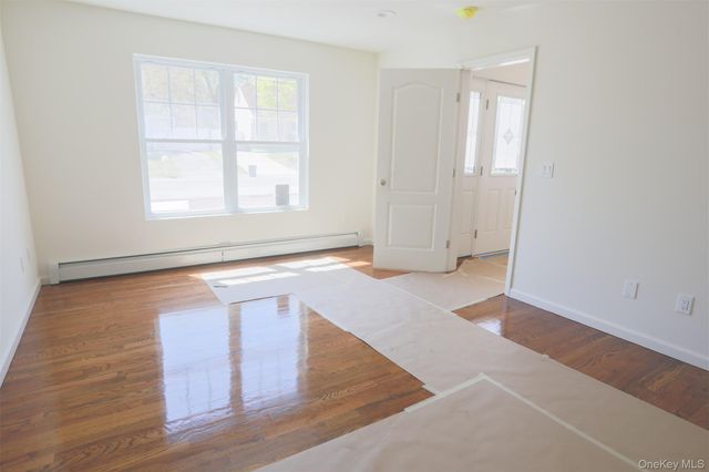 33 Dressel, Mastic, NY 11950
