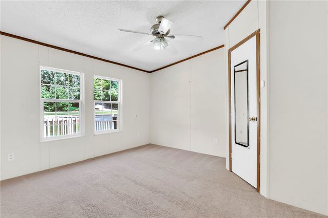 121 Breezewood Drive, Westminster, SC 29693