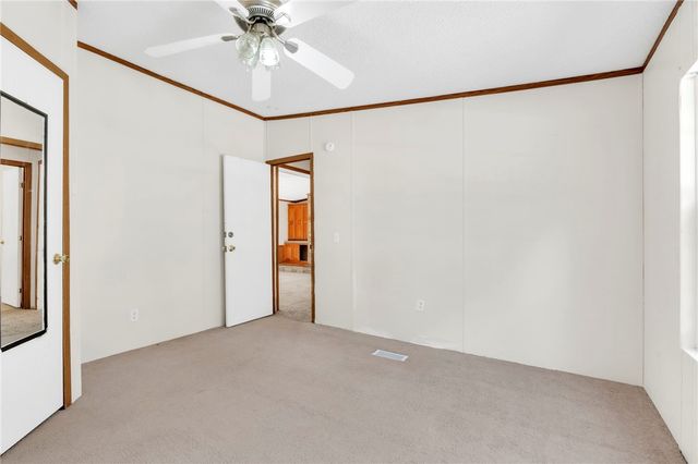 121 Breezewood Drive, Westminster, SC 29693