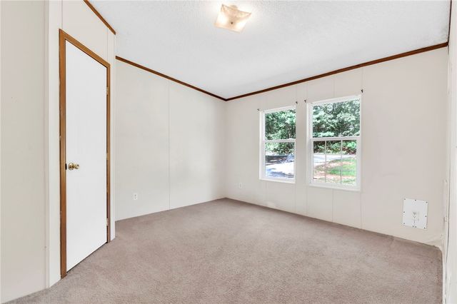 121 Breezewood Drive, Westminster, SC 29693