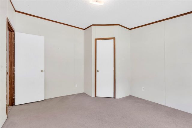 121 Breezewood Drive, Westminster, SC 29693