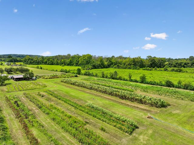 475 Edwards Rd, Lebanon, TN 37090