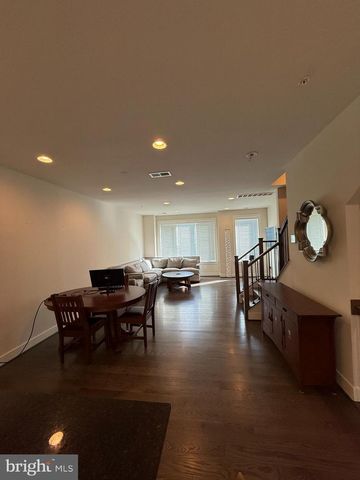 6611 EAMES WAY, Bethesda, MD 20817