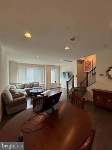 6611 EAMES WAY, Bethesda, MD 20817