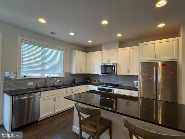 6611 EAMES WAY, Bethesda, MD 20817