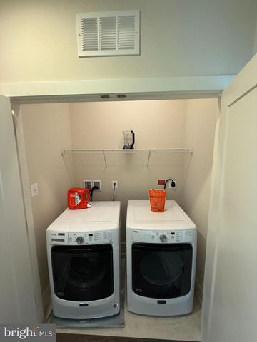 6611 EAMES WAY, Bethesda, MD 20817