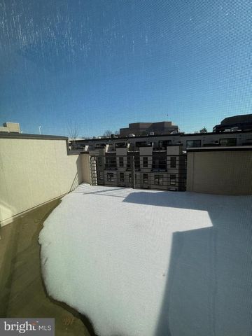 6611 EAMES WAY, Bethesda, MD 20817