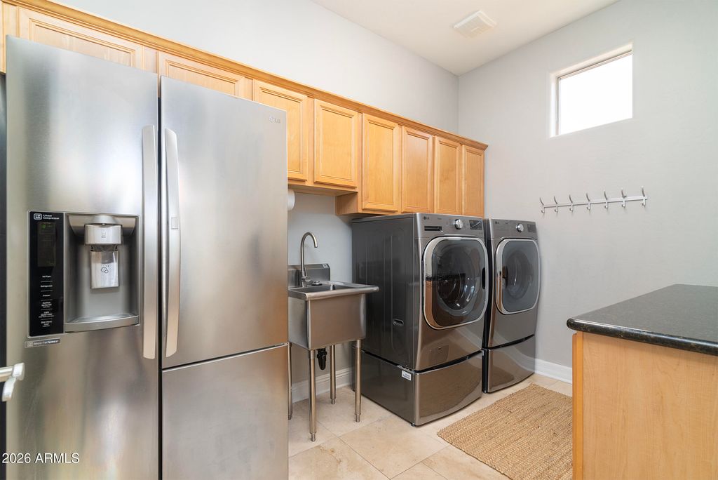 Image 34 of property listing at 9007 E CANYON CREEK Drive, Gold Canyon, AZ 85118