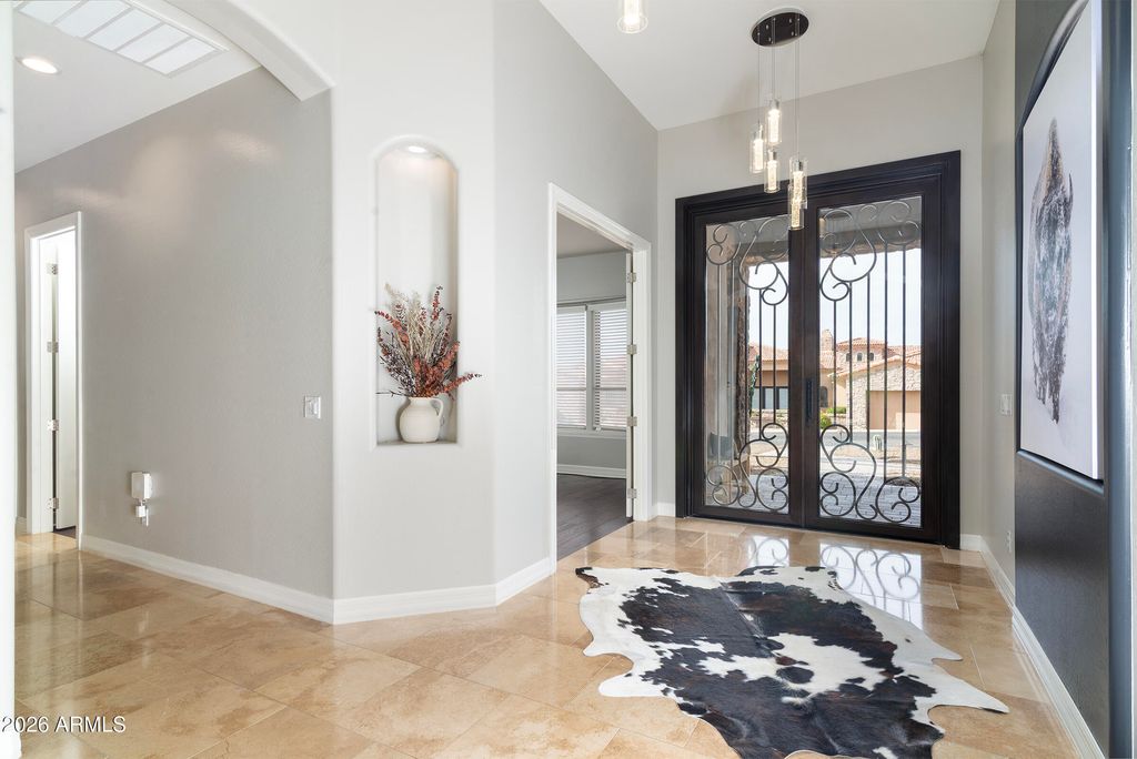 Image 6 of property listing at 9007 E CANYON CREEK Drive, Gold Canyon, AZ 85118