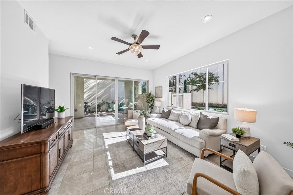 324 Magnet, Irvine, CA 92618 — photo 3