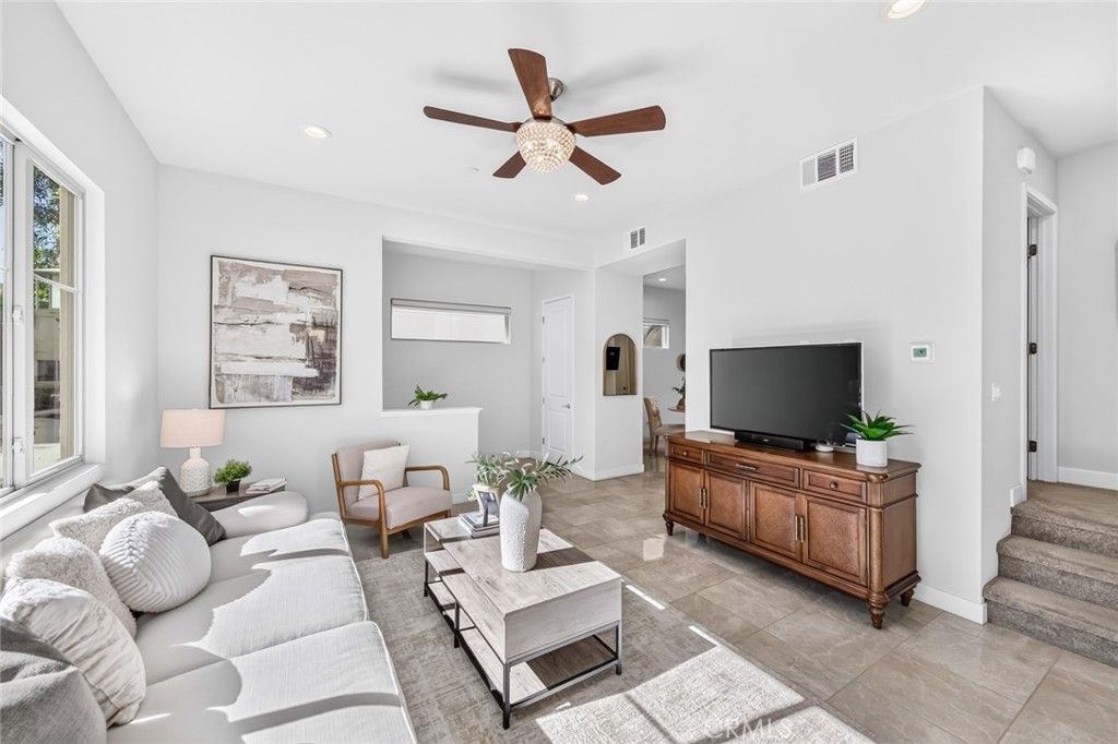 324 Magnet, Irvine, CA 92618 — photo 4