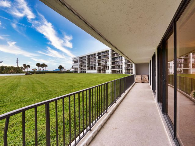 1300 S Highway A1a 117, Jupiter, FL 33477