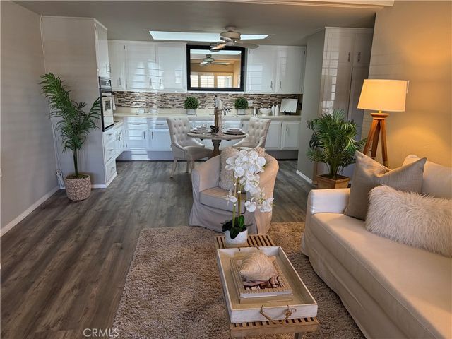 1660 Tam O'Shanter 14-5D, Seal Beach, CA 90740