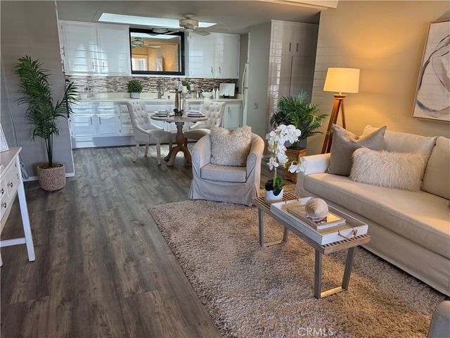 1660 Tam O'Shanter 14-5D, Seal Beach, CA 90740