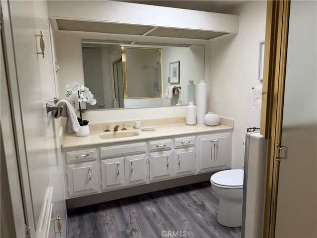 1660 Tam O'Shanter 14-5D, Seal Beach, CA 90740