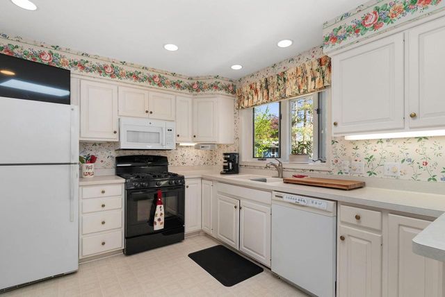 1305 Wyldhaven Avenue, Monona, WI 53716