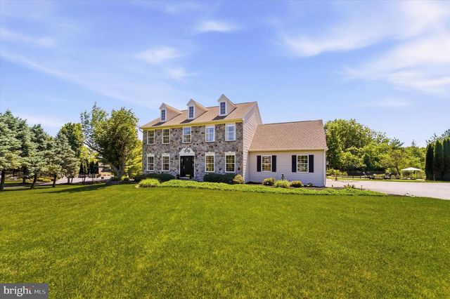 205 MAPLEWOOD DR, Phoenixville, PA 19460
