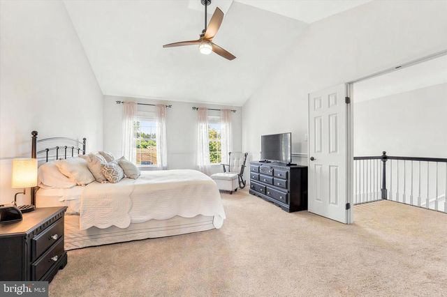 205 MAPLEWOOD DR, Phoenixville, PA 19460
