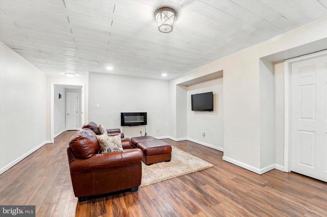 205 MAPLEWOOD DR, Phoenixville, PA 19460