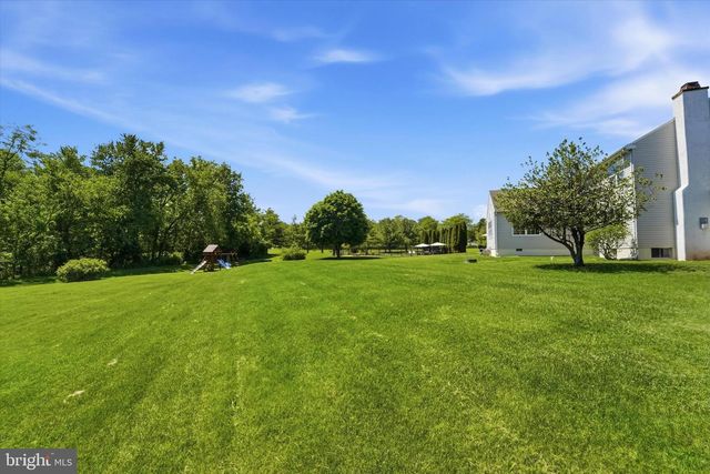 205 MAPLEWOOD DR, Phoenixville, PA 19460