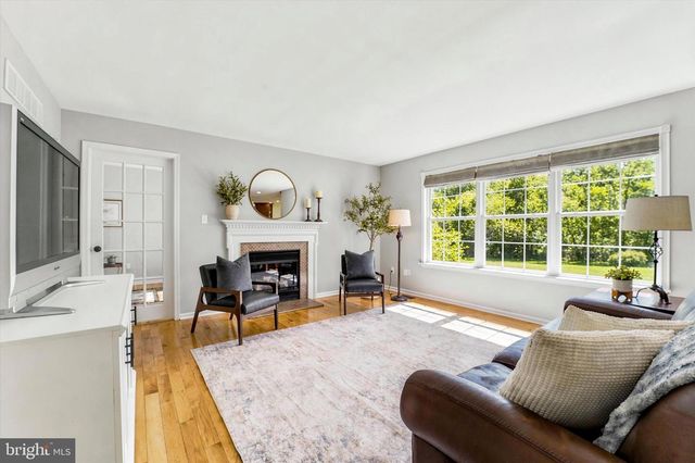 205 MAPLEWOOD DR, Phoenixville, PA 19460