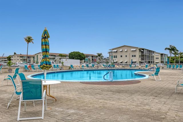 680 Horizon W, Boynton Beach, FL 33435