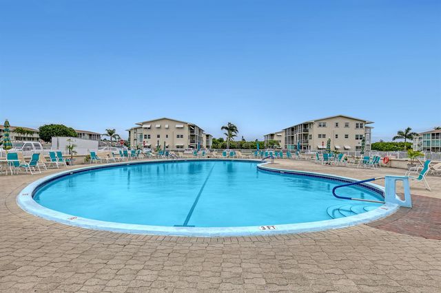 680 Horizon W, Boynton Beach, FL 33435