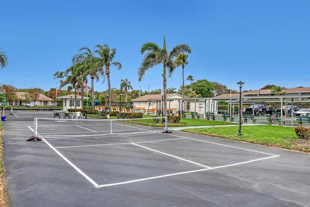 680 Horizon W, Boynton Beach, FL 33435