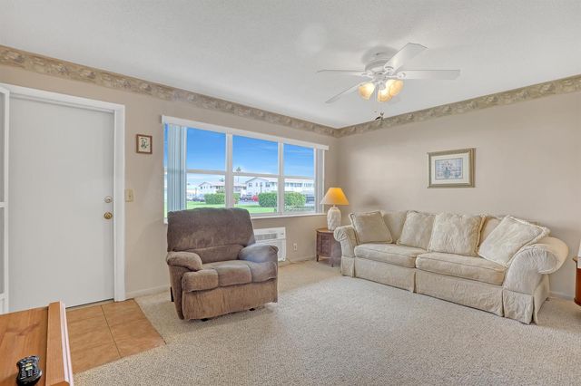 680 Horizon W, Boynton Beach, FL 33435