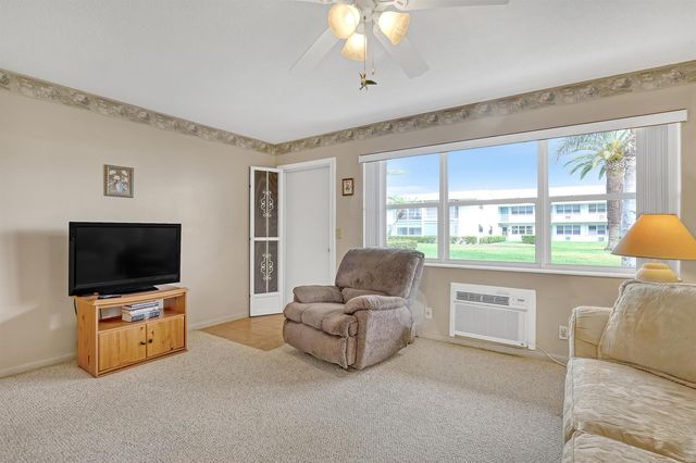 680 Horizon W, Boynton Beach, FL 33435