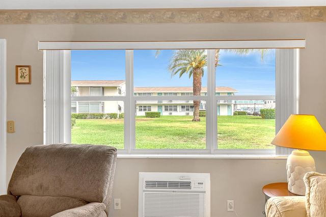 680 Horizon W, Boynton Beach, FL 33435