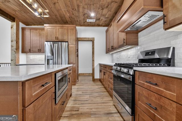158 Spring Run Drive, Blue Ridge, GA 30513