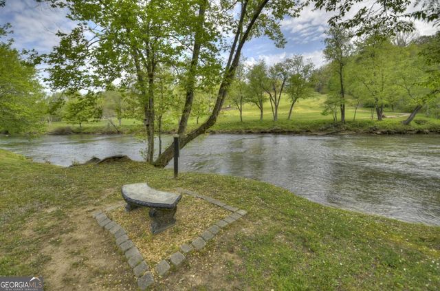 158 Spring Run Drive, Blue Ridge, GA 30513