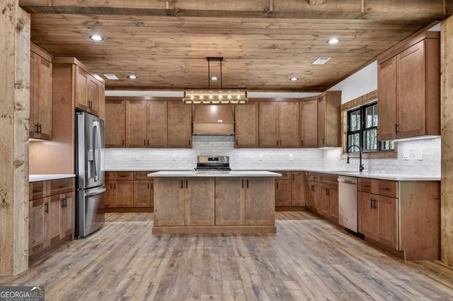 158 Spring Run Drive, Blue Ridge, GA 30513