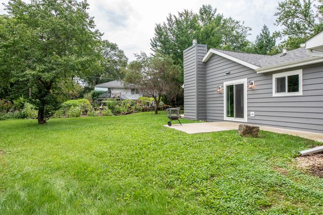 579 Phillips Circle, Antioch, IL 60002