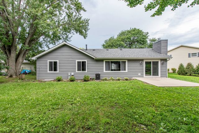 579 Phillips Circle, Antioch, IL 60002