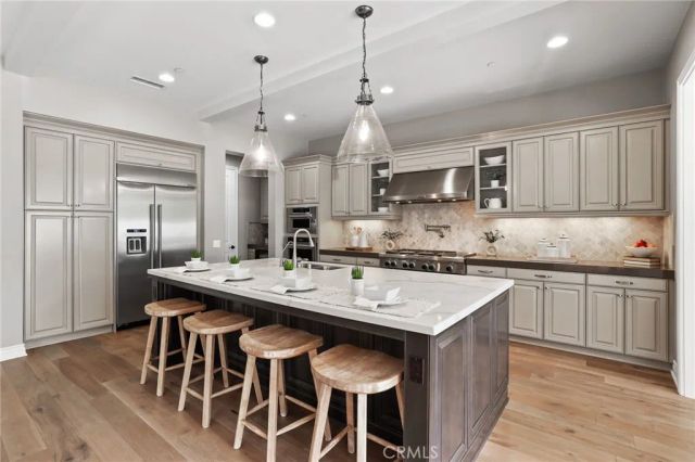 12 Spanish Moss, Irvine, CA 92602