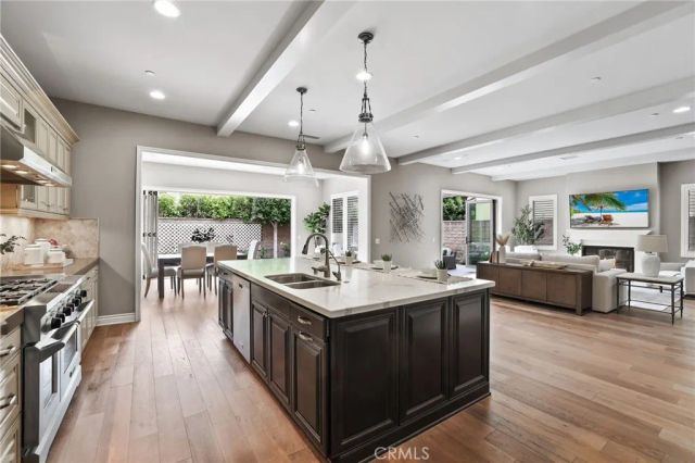 12 Spanish Moss, Irvine, CA 92602