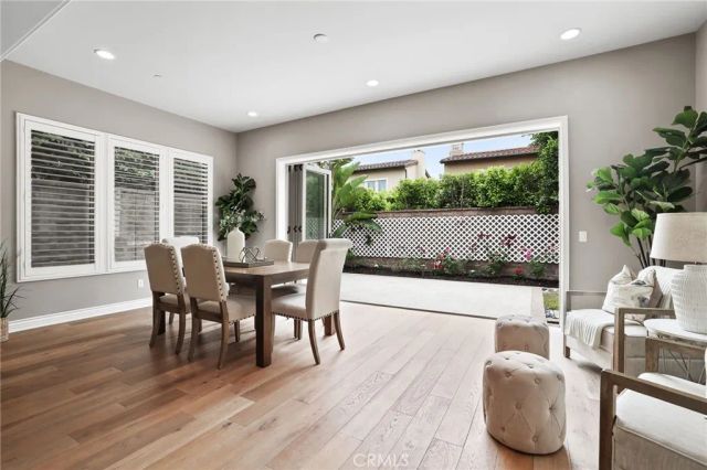 12 Spanish Moss, Irvine, CA 92602