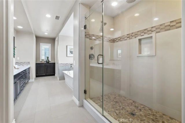 12 Spanish Moss, Irvine, CA 92602
